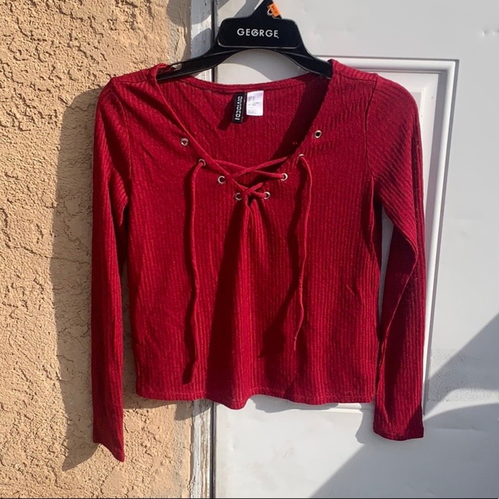 H&M Divided Red Long Sleeve Top